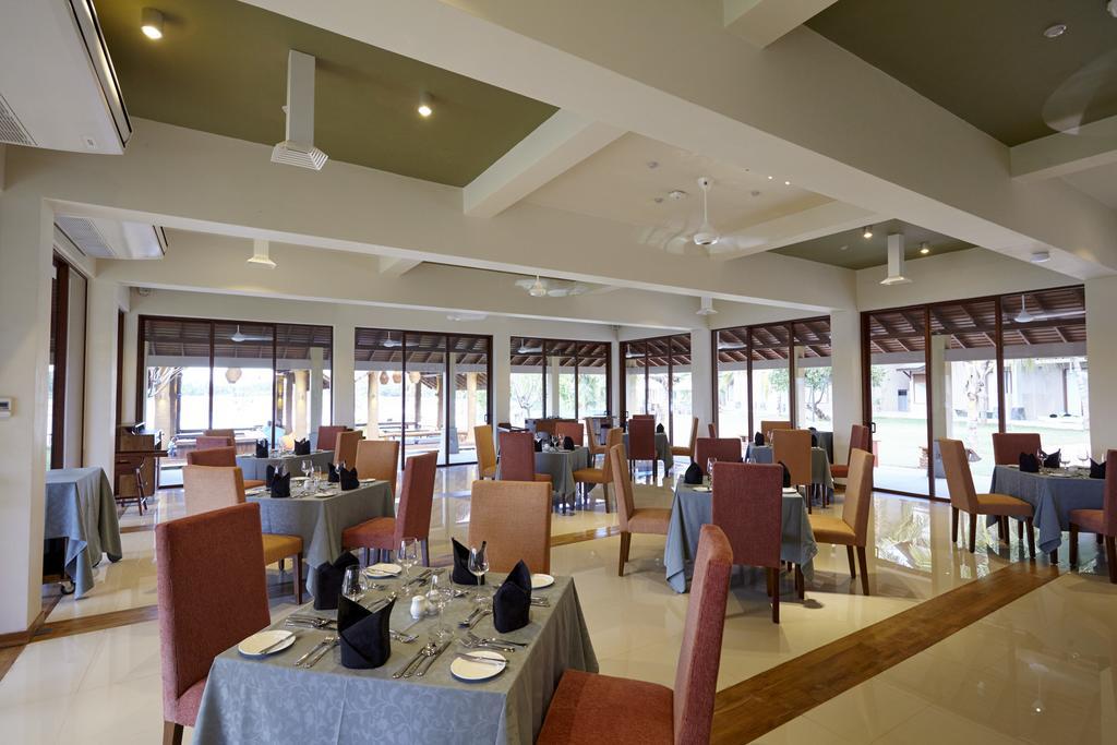 Amaranthe Bay Resort & Spa Trincomalee Exterior foto
