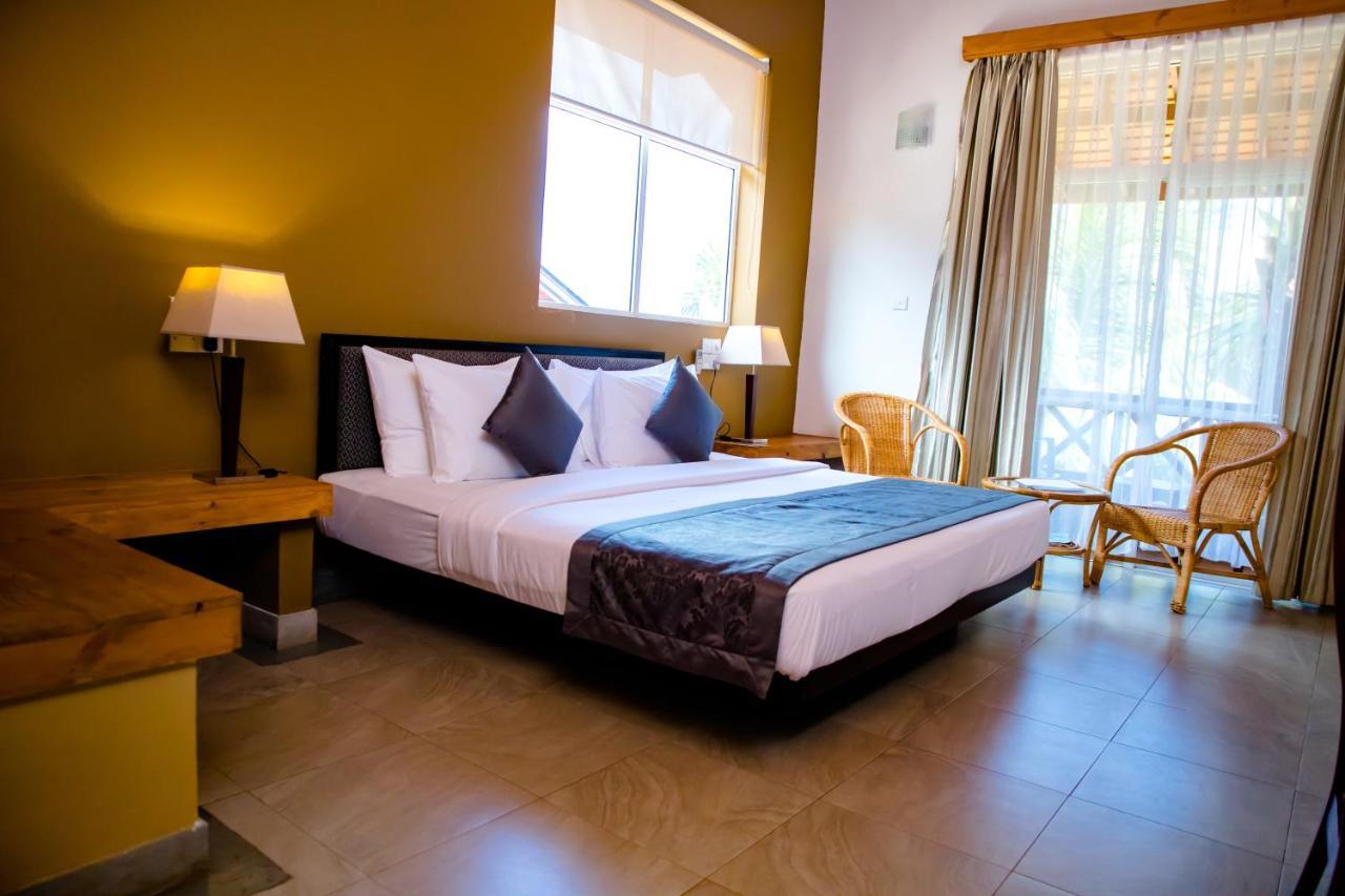 Amaranthe Bay Resort & Spa Trincomalee Exterior foto