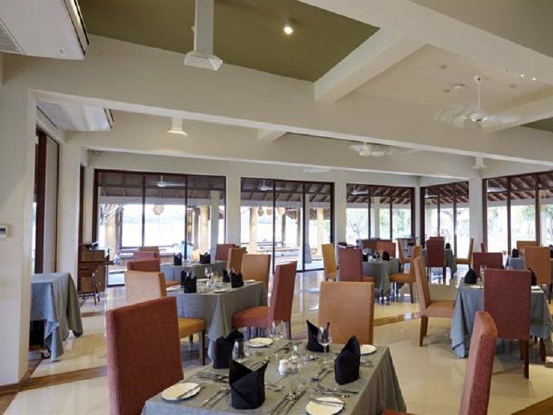 Amaranthe Bay Resort & Spa Trincomalee Exterior foto
